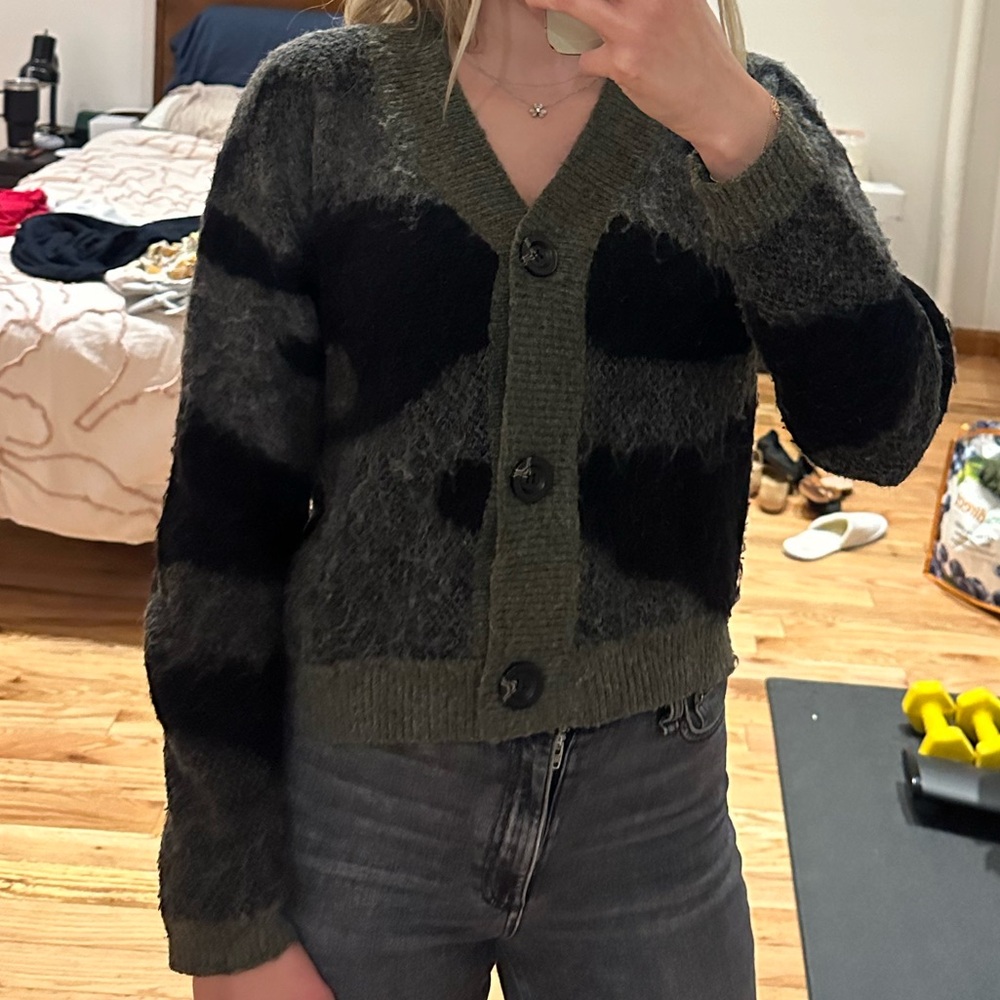 Aqua Women's Button-Up Sweater